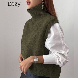DAZY Pullover Sweater Vest, Turtleneck-Olive Green
Size XL-New